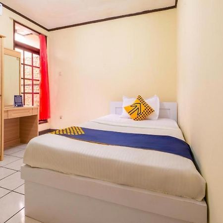 Super Oyo 2672 Bee M Syariah Hotell Bandung Eksteriør bilde