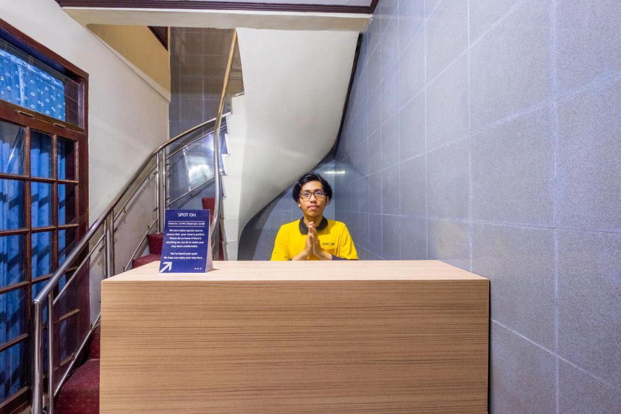 Super Oyo 2672 Bee M Syariah Hotell Bandung Eksteriør bilde