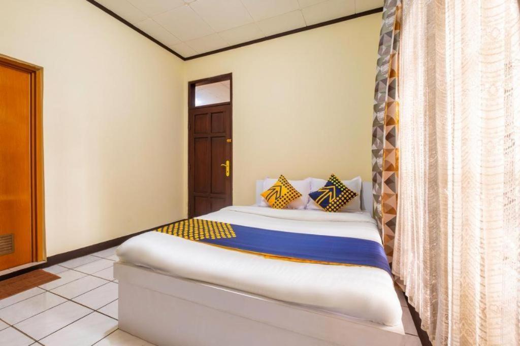 Super Oyo 2672 Bee M Syariah Hotell Bandung Eksteriør bilde