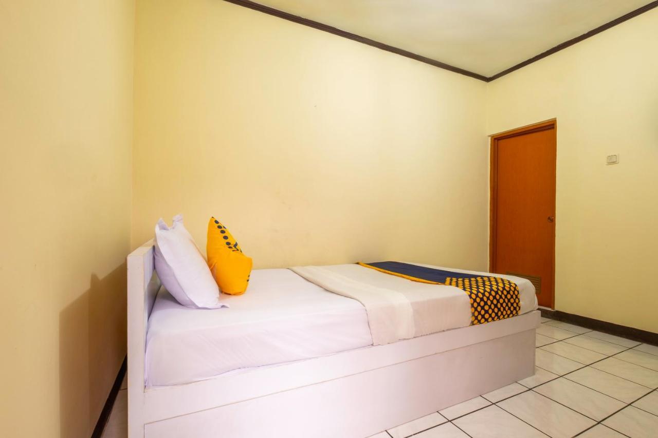 Super Oyo 2672 Bee M Syariah Hotell Bandung Eksteriør bilde